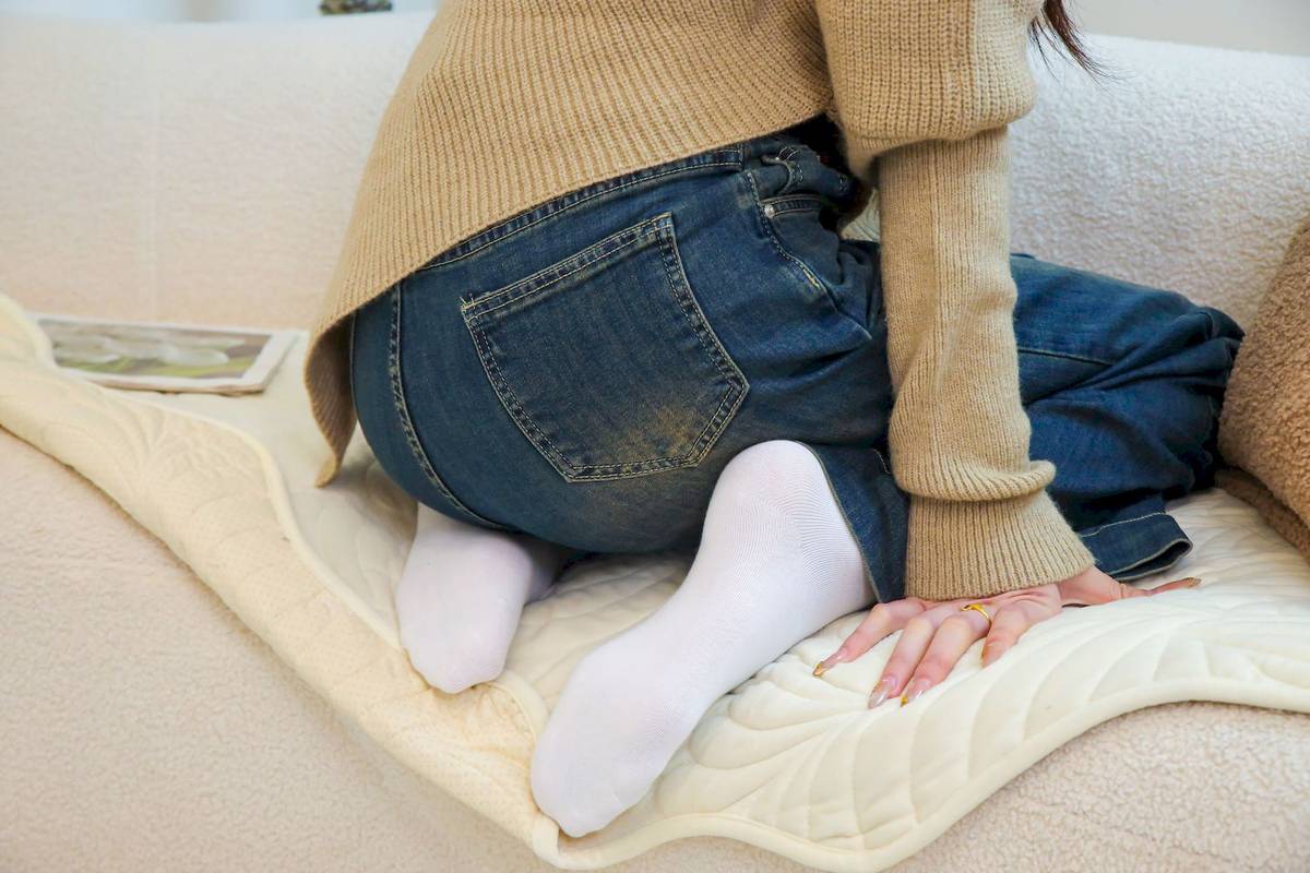 绮梦摄影模特小宇高领毛衣阔腿牛仔裤休闲写真-325