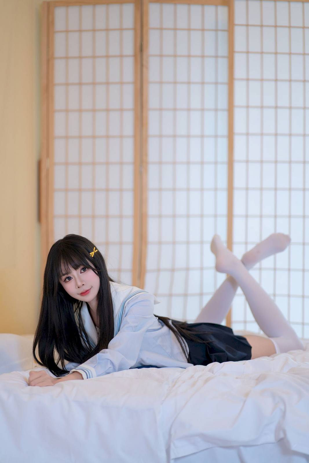 吃了个迟水手服‌搭配‌白色长袜夏日呓语主题写真-15