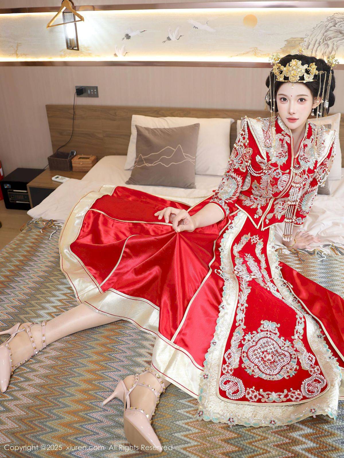 秀人网新人梨霜儿红色秀禾服饰肉色丝袜性感写真-28