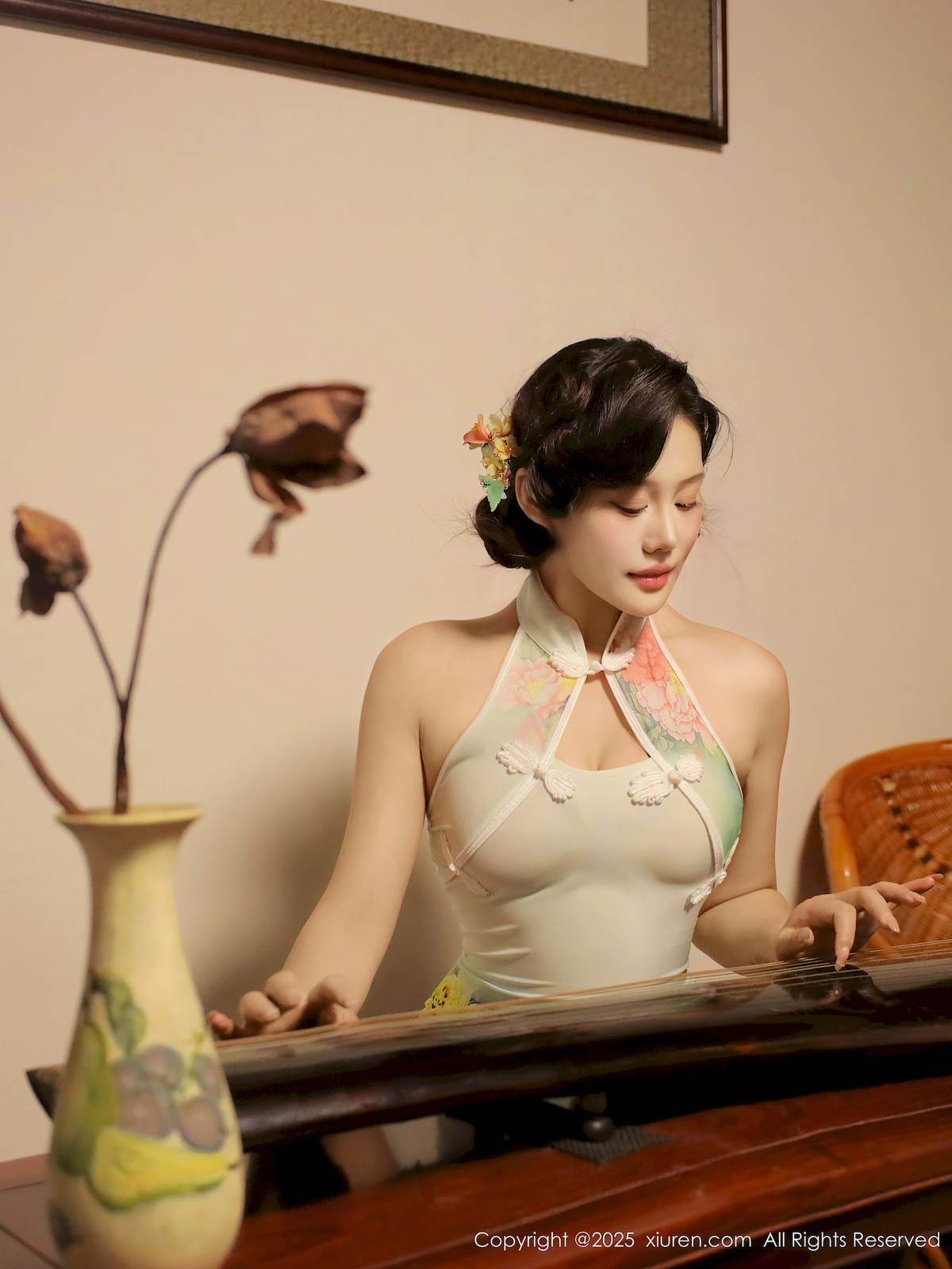 秀人网模特莉莉安娜o绿色旗袍魅惑肉丝性感写真-31