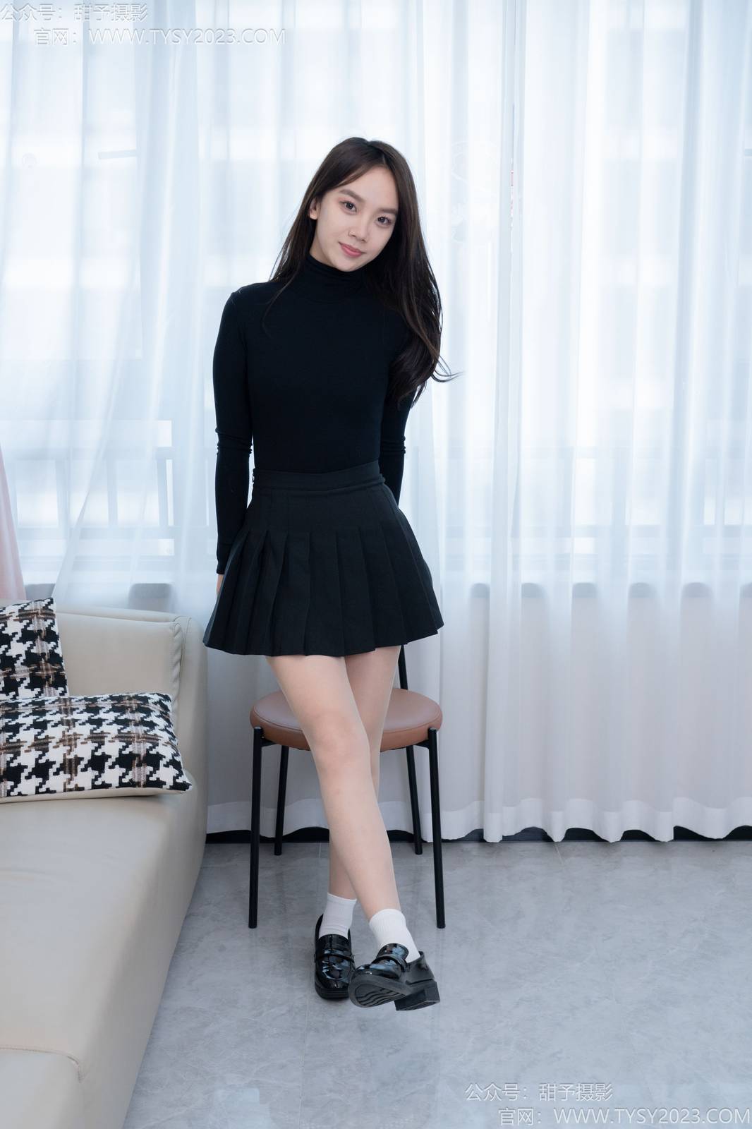 甜予摄影模特贝壳黑色高领毛衣优雅气质写真-3
