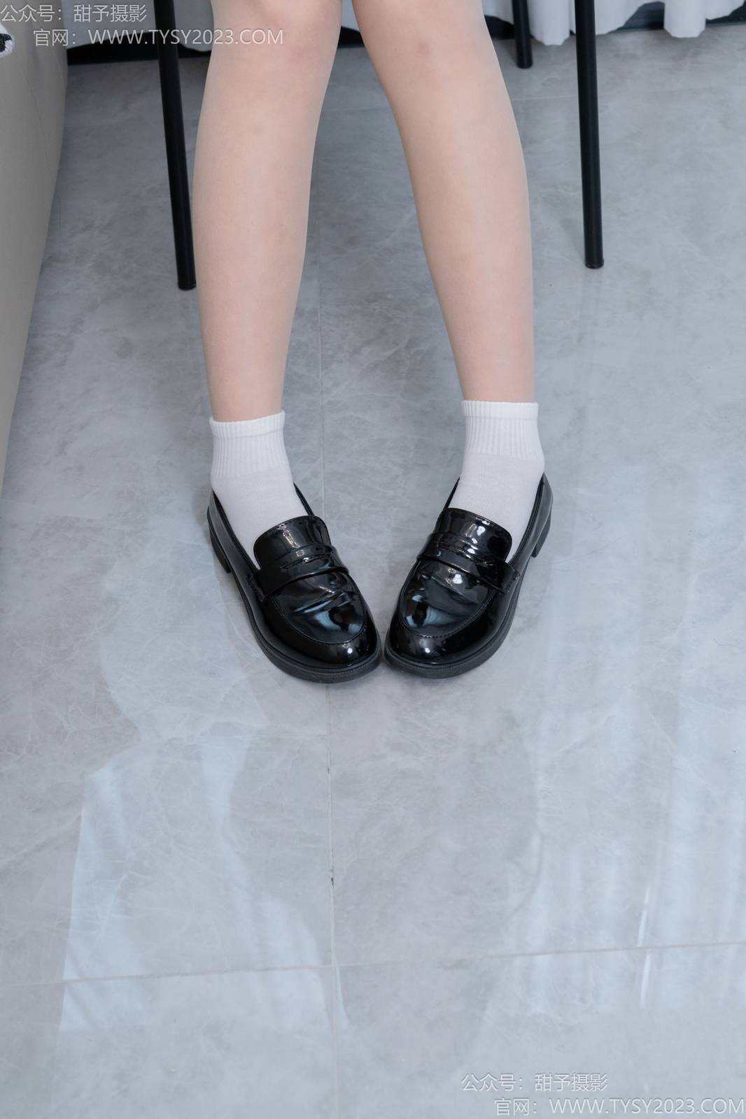 甜予摄影模特贝壳黑色高领毛衣优雅气质写真-20