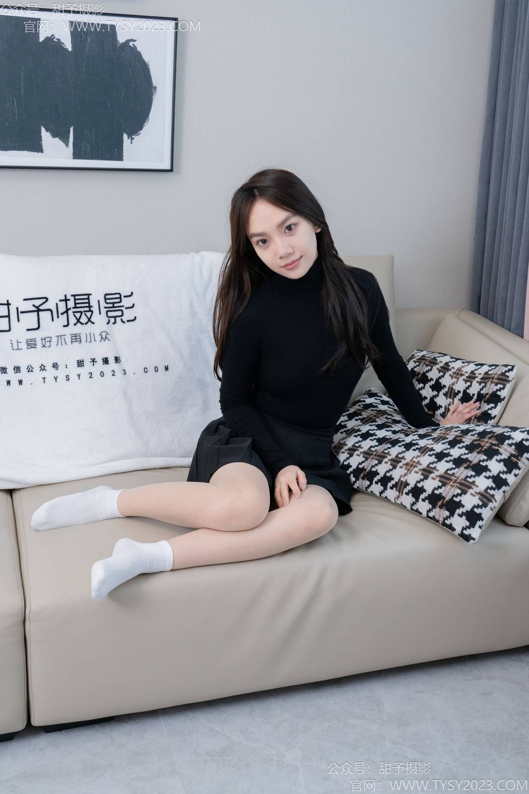 甜予摄影模特贝壳黑色高领毛衣优雅气质写真-65