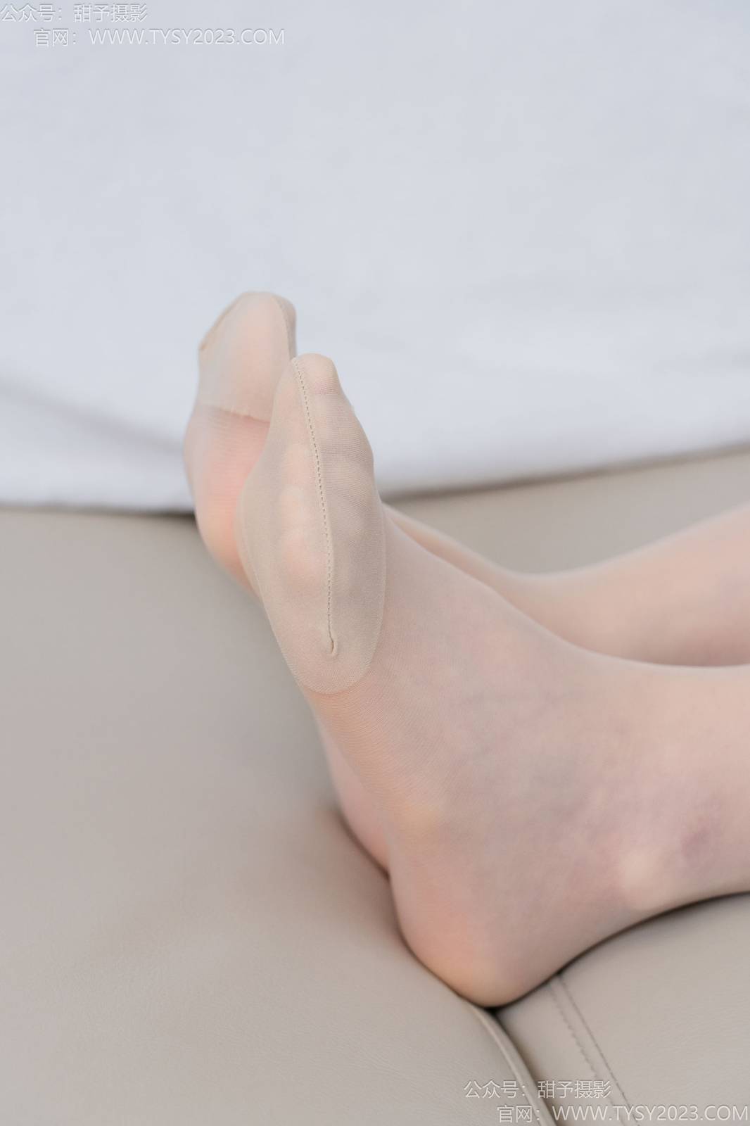 甜予摄影模特贝壳黑色高领毛衣优雅气质写真-73