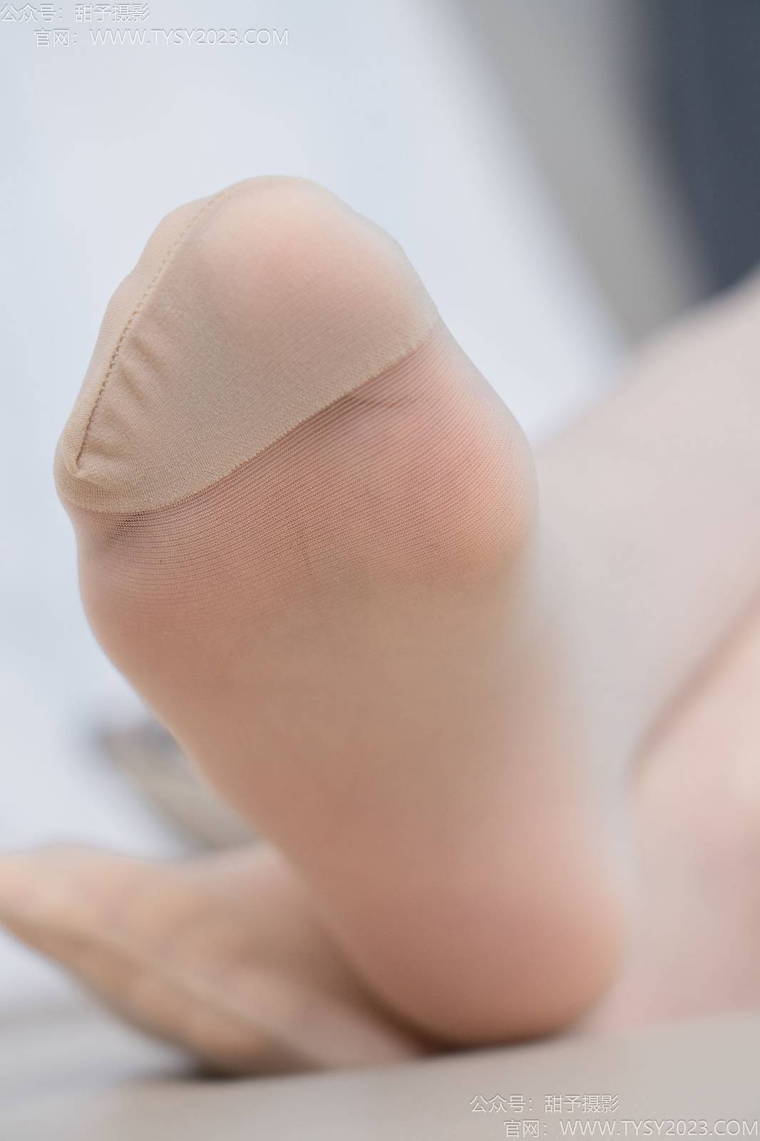 甜予摄影模特贝壳黑色高领毛衣优雅气质写真-109