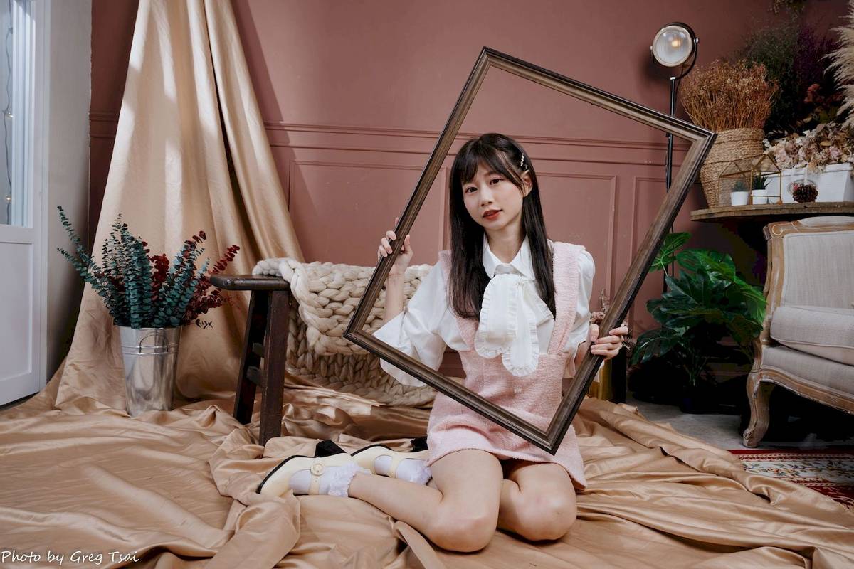 邻家女孩朵莉白衬衫粉色连衣裙甜系轻熟风写真-43